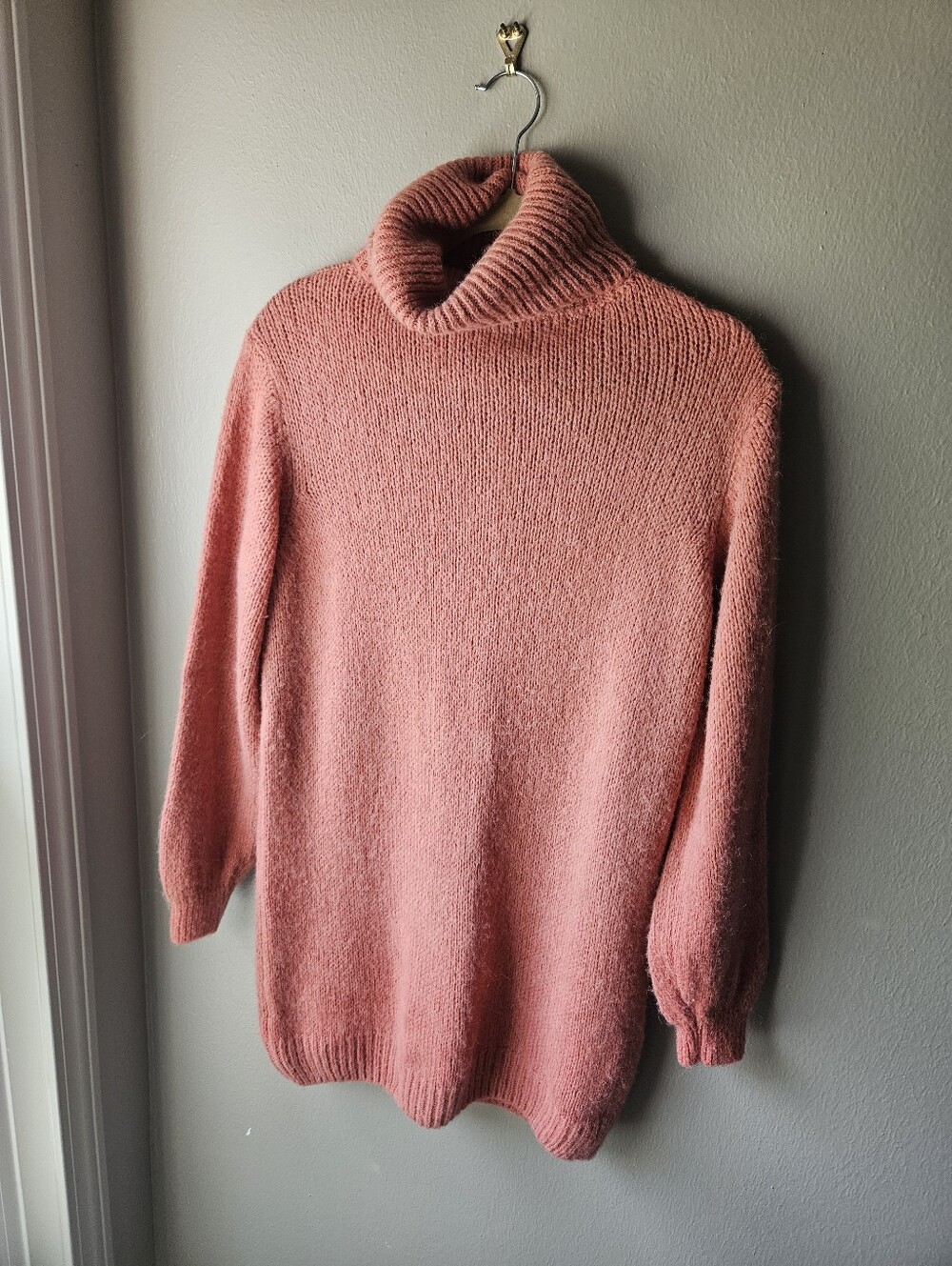 Soft Alpaca Turtleneck Sweater in Dusty Rose Studio Parisien Made In Italy